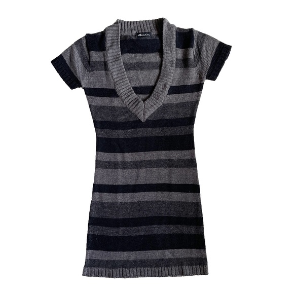 EUC Seductions V-Neck Knit Short Sleeve Sweater Dress in Grey & Black Si… - Picture 1 of 4